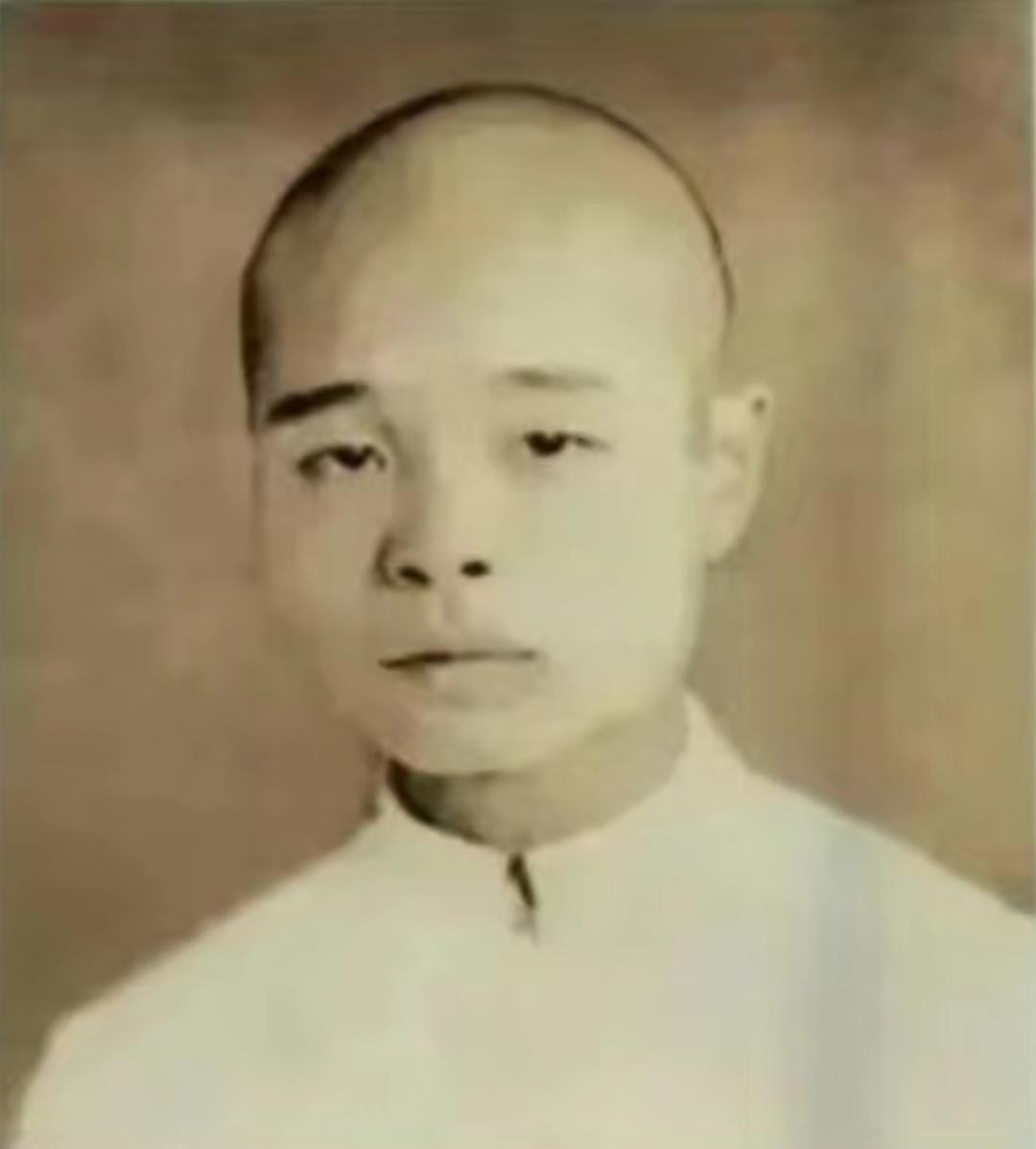 DƬ